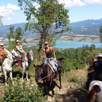 Agriturismo "Horse Trekking" Piccola Raieda